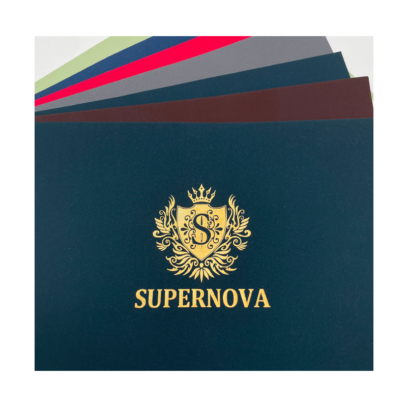 Laserkaiverrettu kultainen voimapaperilahjarasia