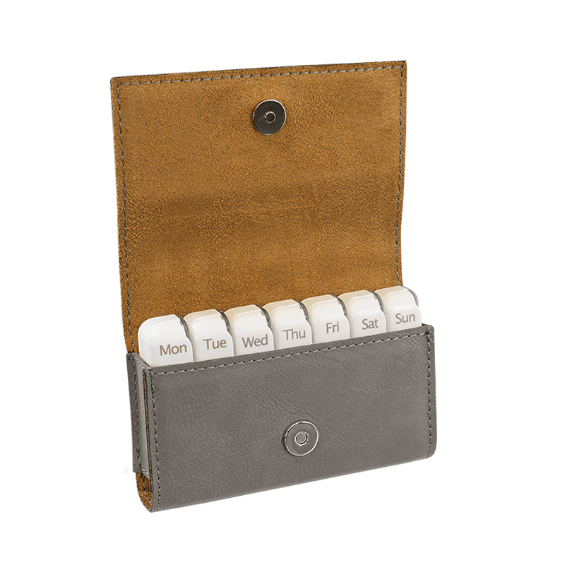9 3/4' x 2 1/2' laseritettava keinonahkainen pillerirasia